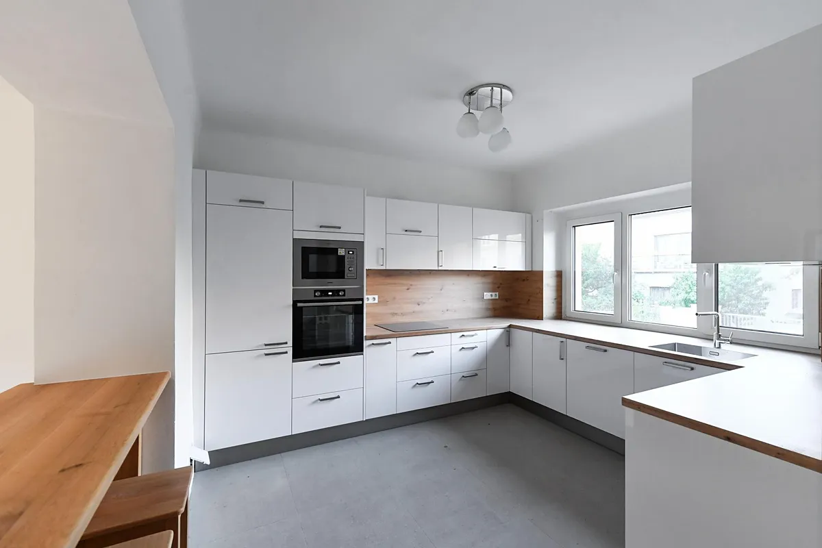 Prodej rodinného domu 100 m², pozemek 146 m²